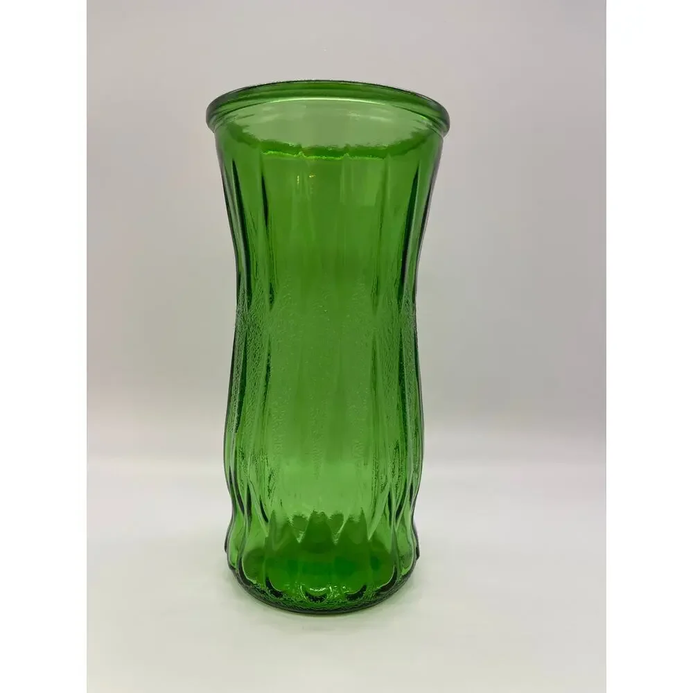 Vintage CFG Emerald Green Wide Mouth Diamond Leaf Pattern Vase 9.5